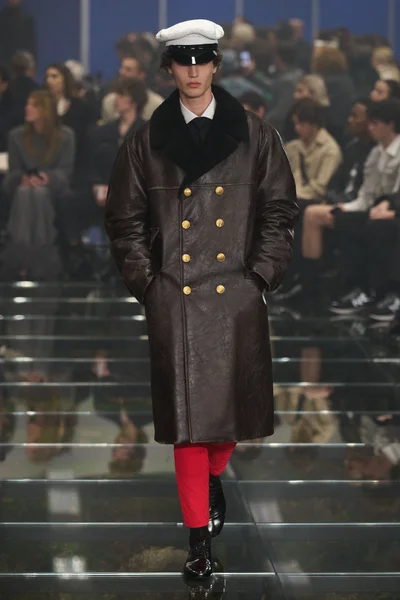 Look 36